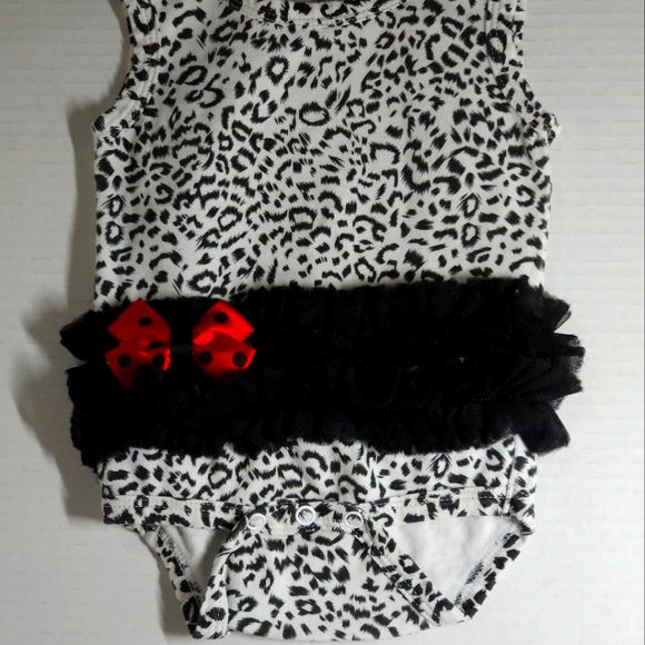 Newborn to 6 months dresses lot - Picture 4 of 9